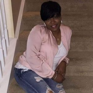 Meet your Posher, Sandra